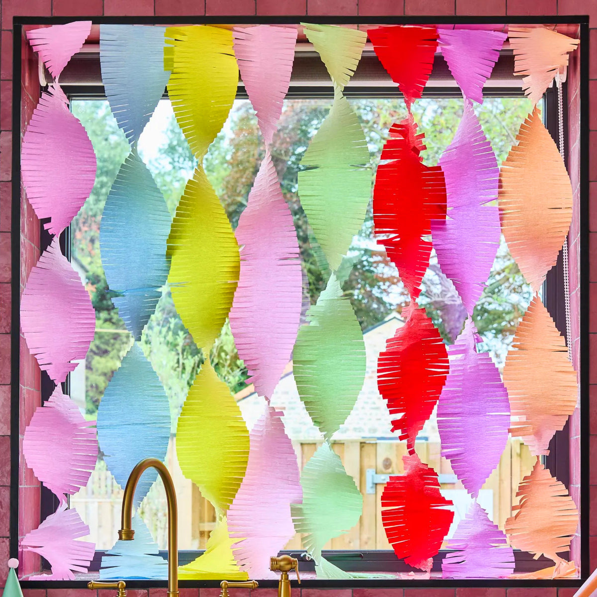 Colourful Crepe Paper Streamers x 8