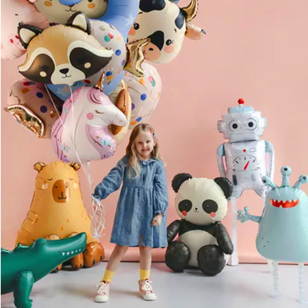 Sitting Panda Bear Foil Balloon