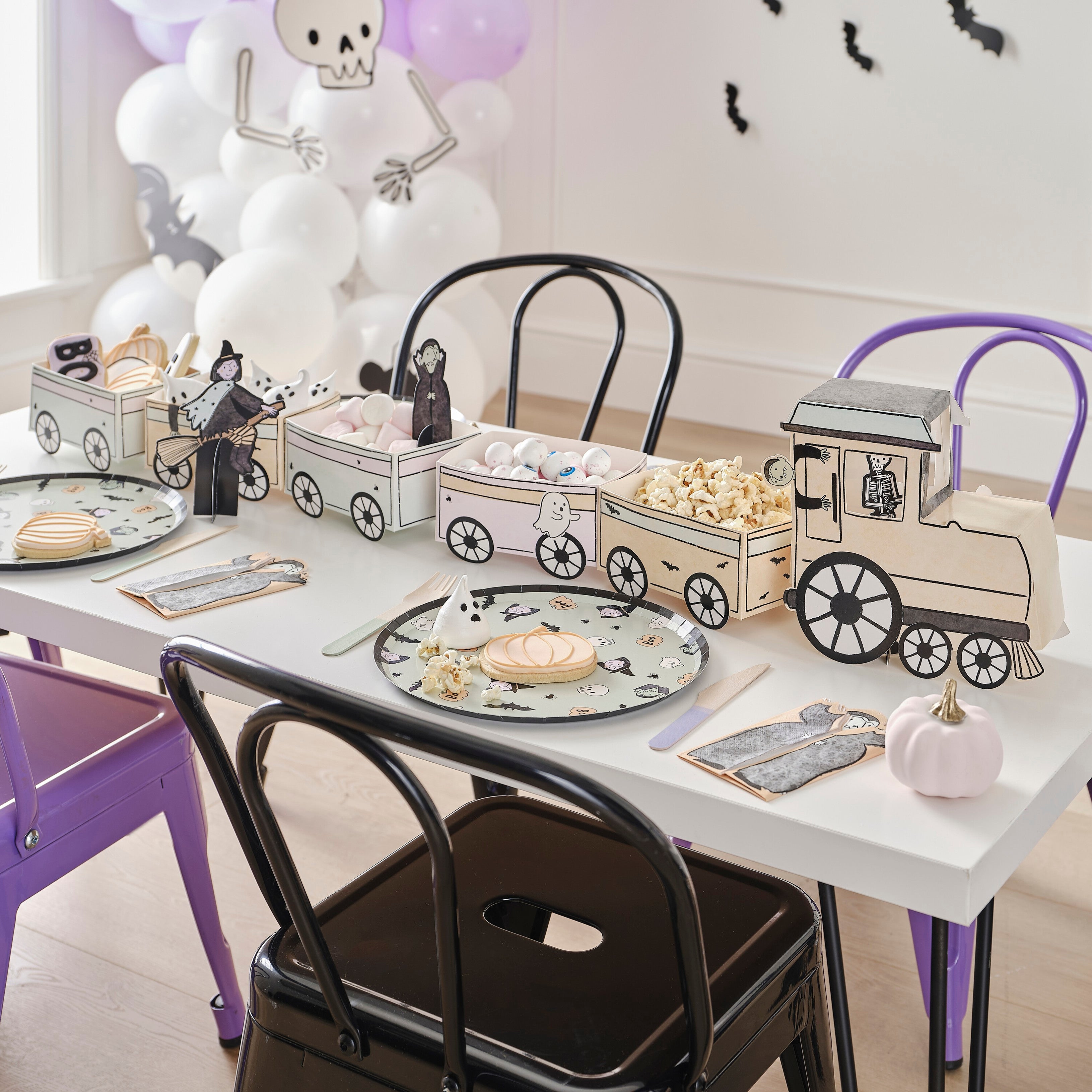 Halloween Ghost Train Treat Stand