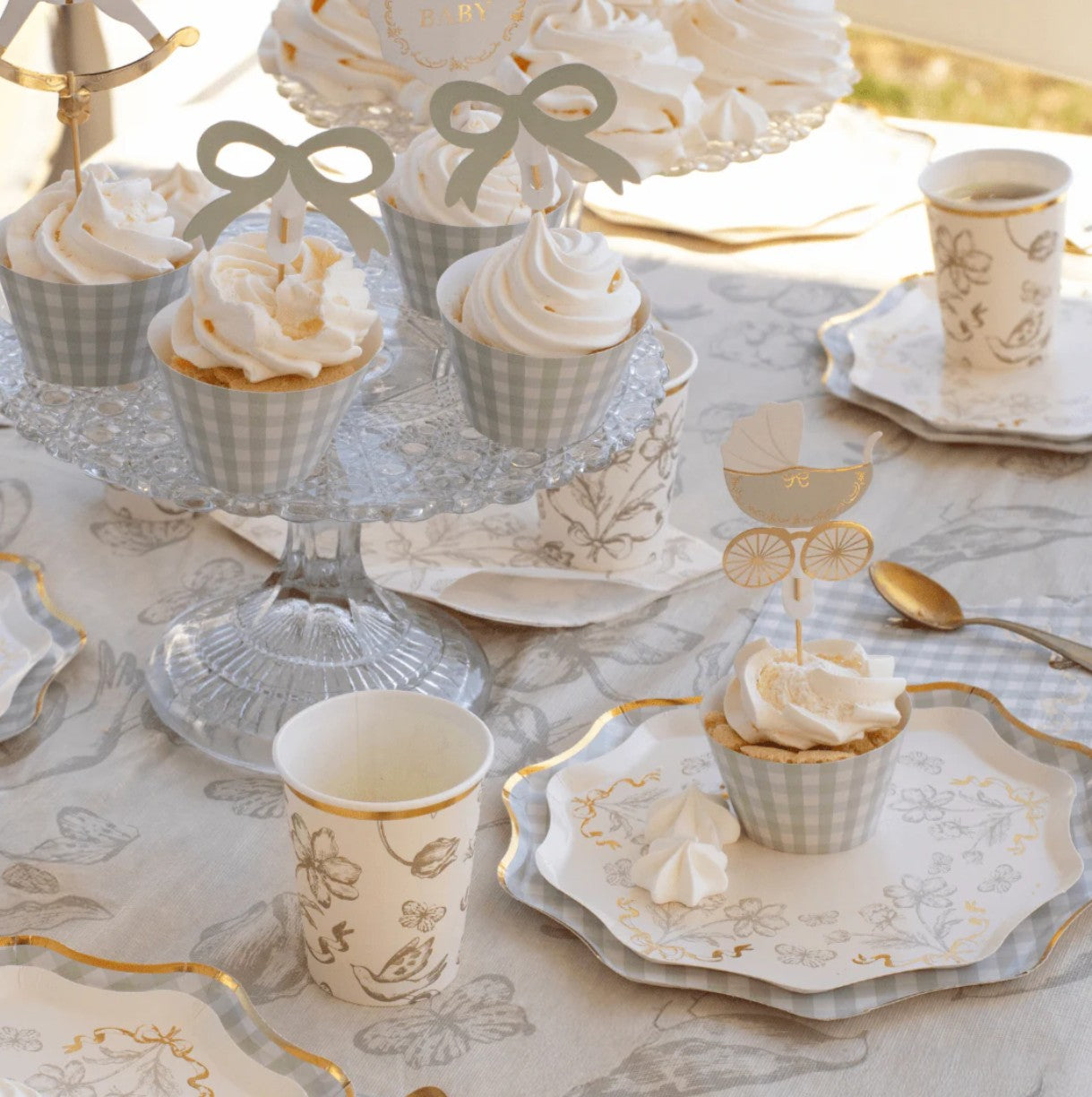 Cream & Gold Floral Party Cups x 6