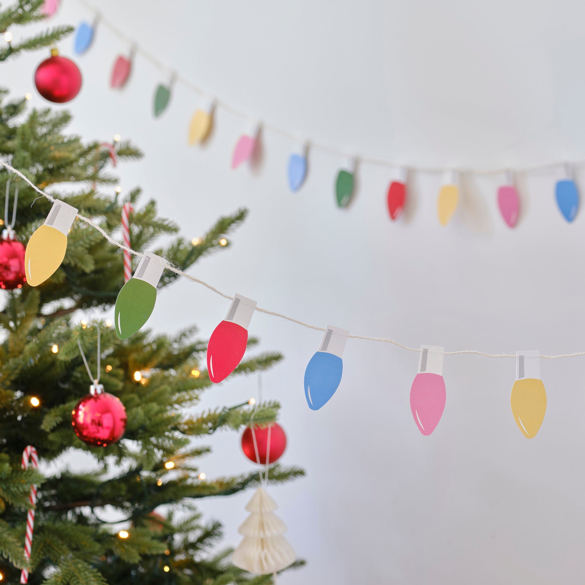 Multicoloured Lightbulb Christmas Garland