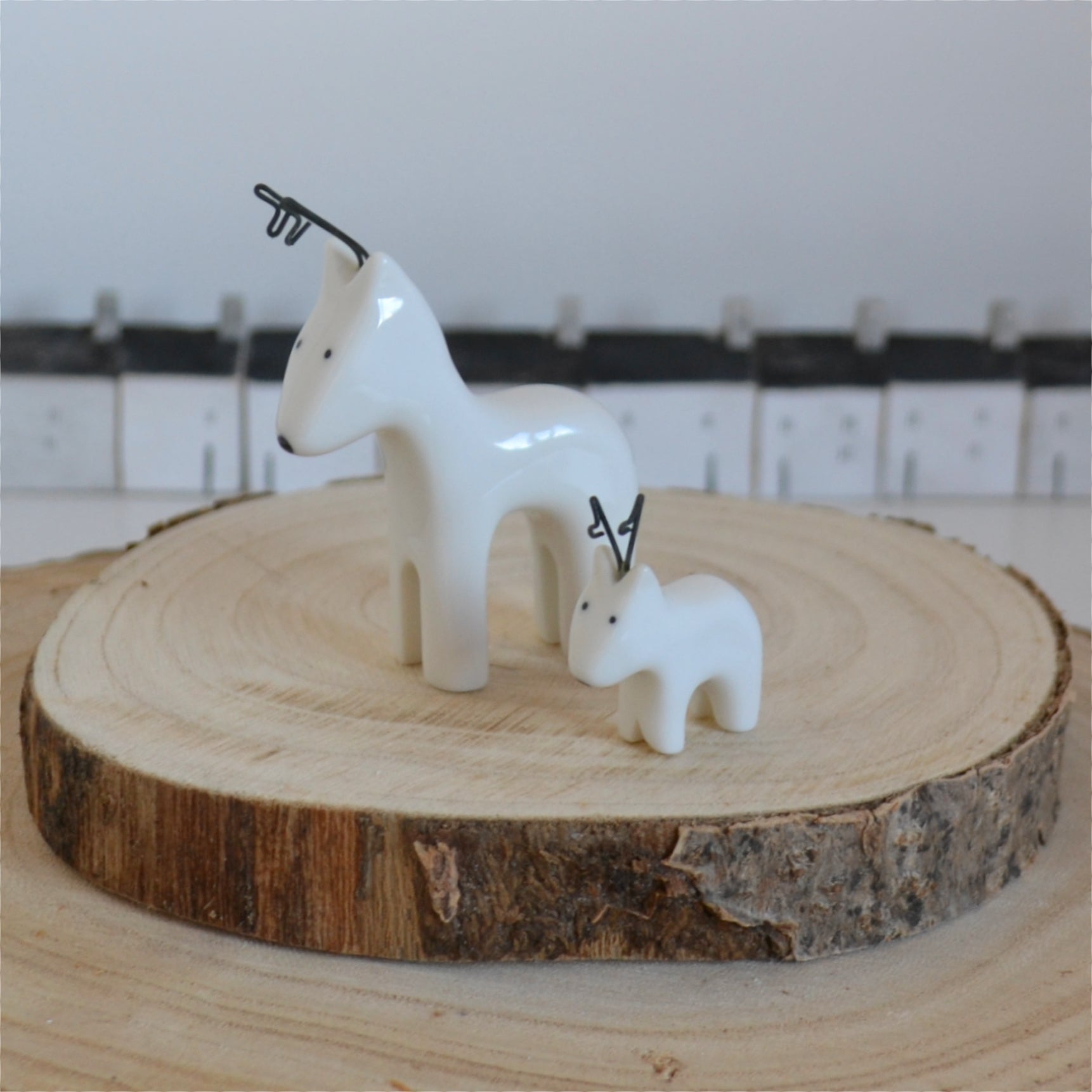 East of India Set of 2 Mini Porcelain Reindeer