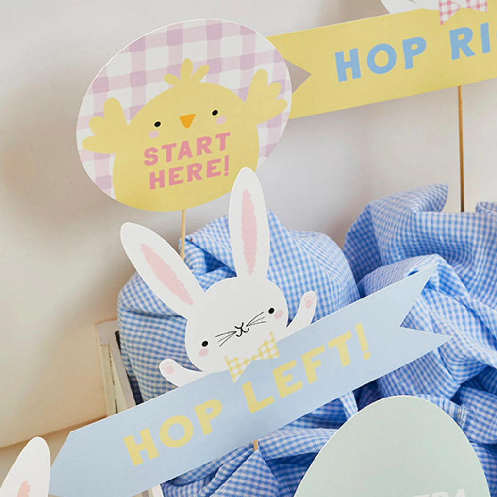 Easter Egg Hunt Signs & Rosettes Kit