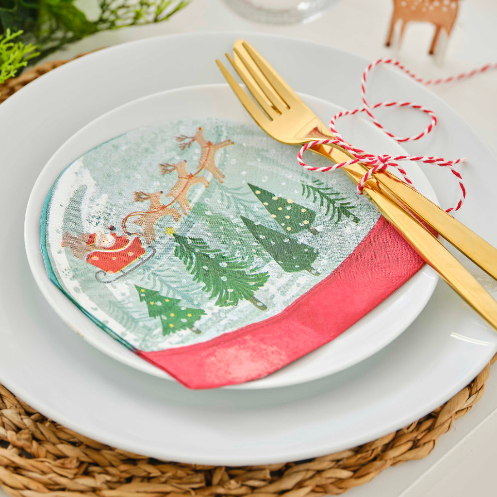 Snowglobe Shaped Christmas Napkins (x16)